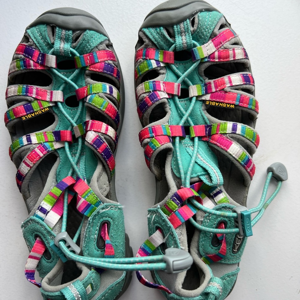 Keen girls size 3 sandal